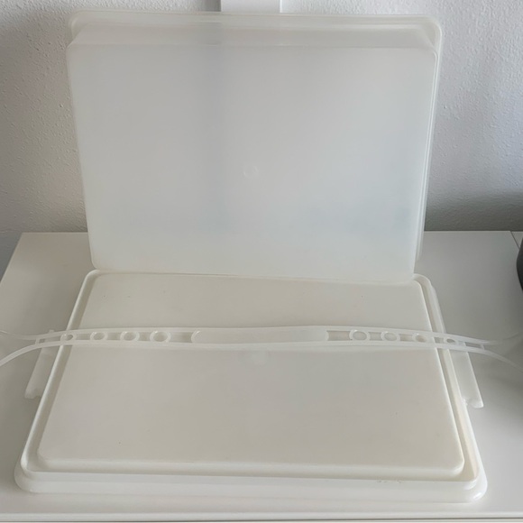 VTG TUPPERWARE Portable Cake Carrier Storage Cupcake w/ Handle Bake Dessert - Picture 7 of 13